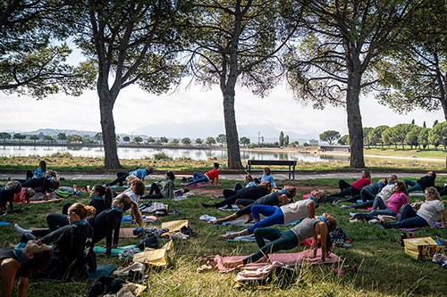 El Parc de l’Agulla acollirà aquest dissabte la segona edició del Ioga solidari en benefici de Salut Mental d’Althaia
